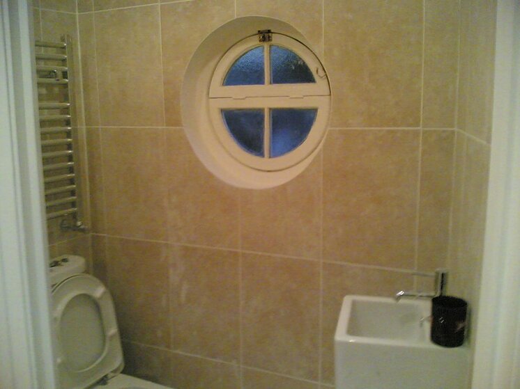 porthole window.jpg