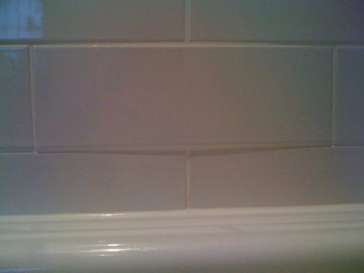 Family bathroom tiling 004.jpg