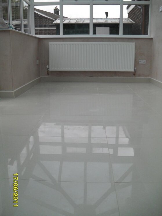 conservatory floor finnished 006.jpg