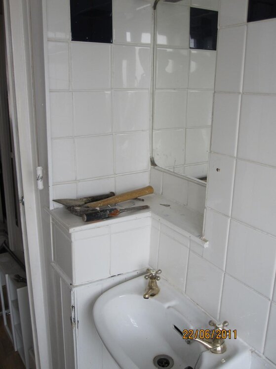 bathroom 029.jpg