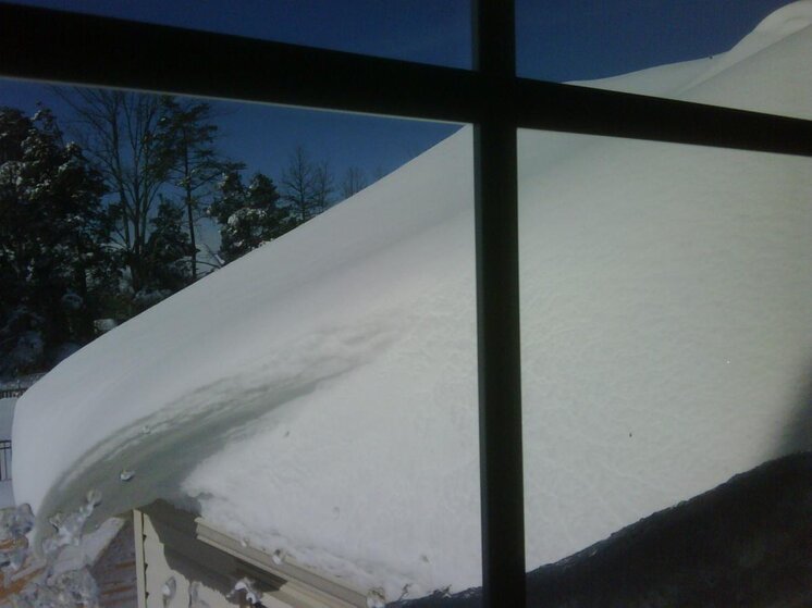 Feb 6 2010 sunroom roof.jpg