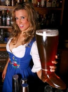 95864-223x300-Oktoberfest_maid.jpg