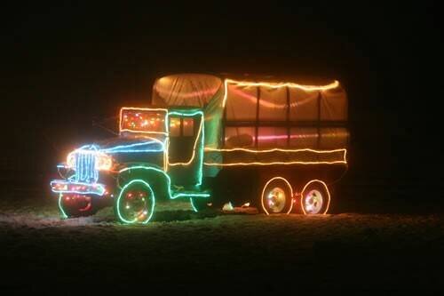 christmas_lights_truck-12048.jpg