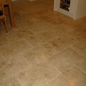 600 x 400 Travertine Kitchen Floor