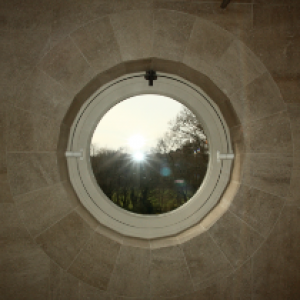 porthole shower