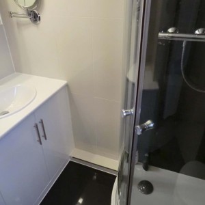 Ensuite renovation with Topps porcelain tiles