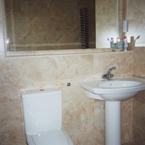 Bathroom - Walls & Floor