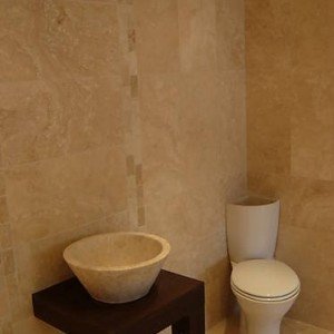 bathroom travertine with insets