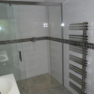 Large En-Suite 001