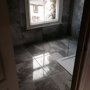 Glazed porcelain tiling