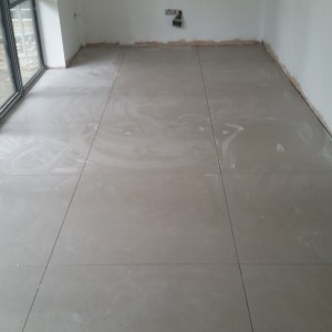 Large floor area 1m2 tiles