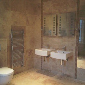 Travertine Honed & Filled 600x400mm with mosaic inlay and cut Travertine designer panel to basin feature wall (1)