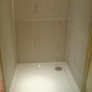 SHOWER ROOM KEARSLEY 004