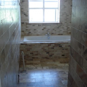 Scabos Travertine brushed, 15x40 & tumbled mosaic 10x5