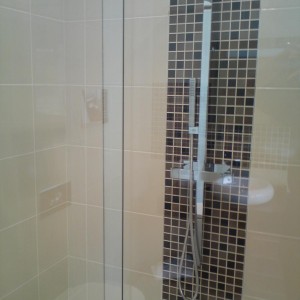 Shower room.