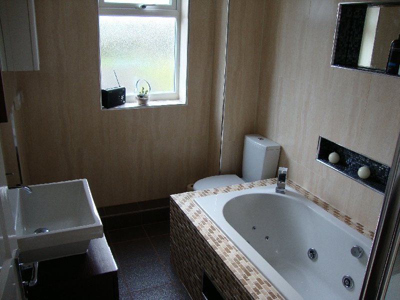 bathroom 001