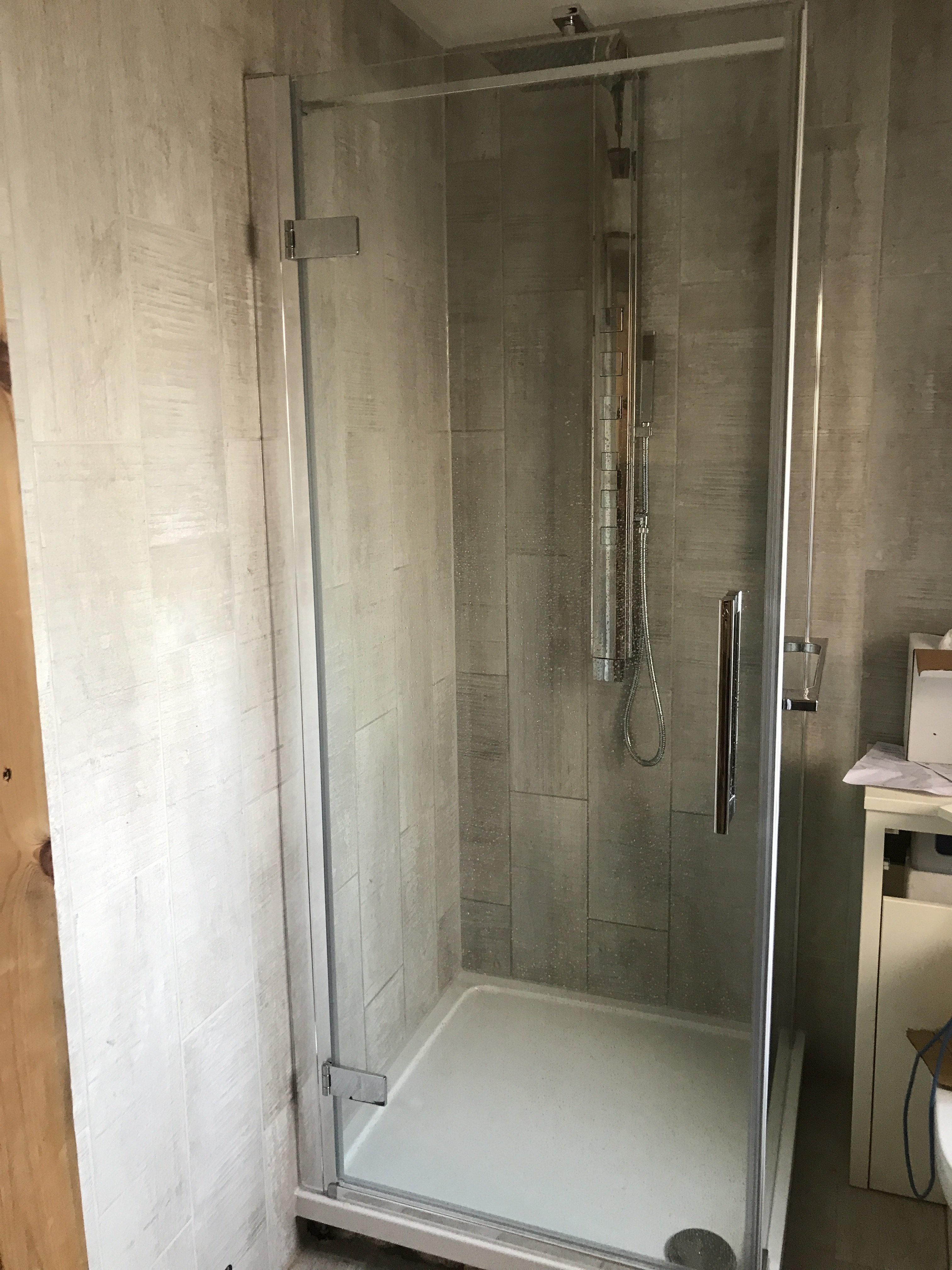 Ceramic ensuite