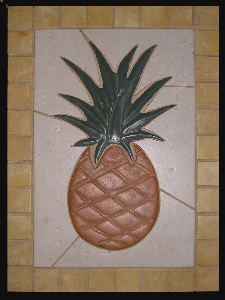 classic pineapple with border