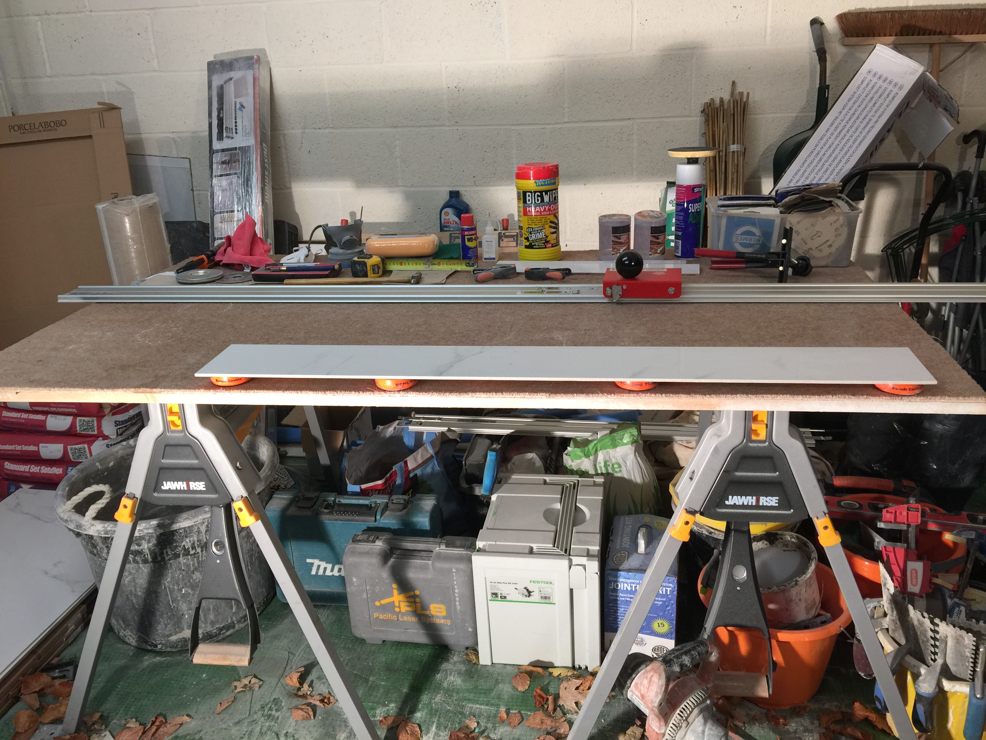 Cutting bench