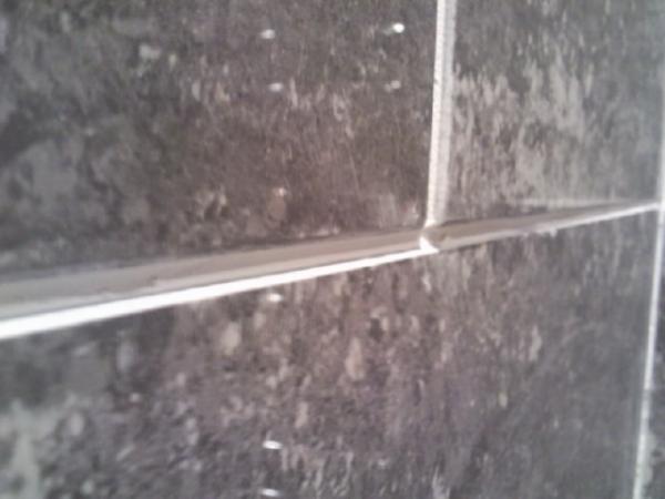 Hardly any grout in joints