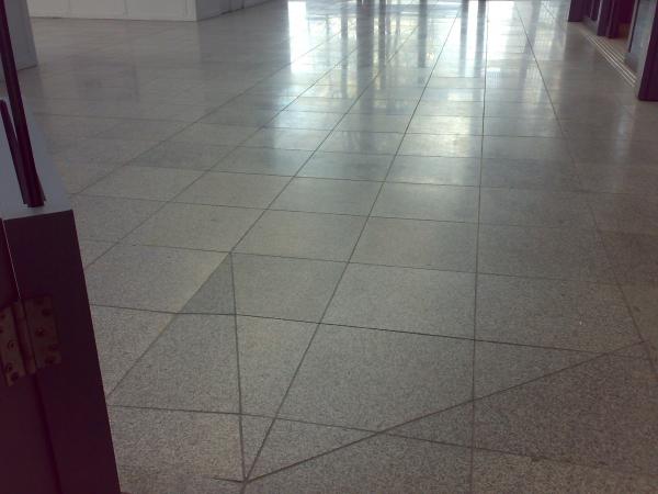 heathrow terminal 5 floor tiling (falls cutting)