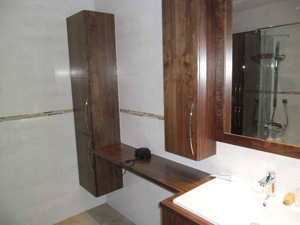 Large Bathroom 005