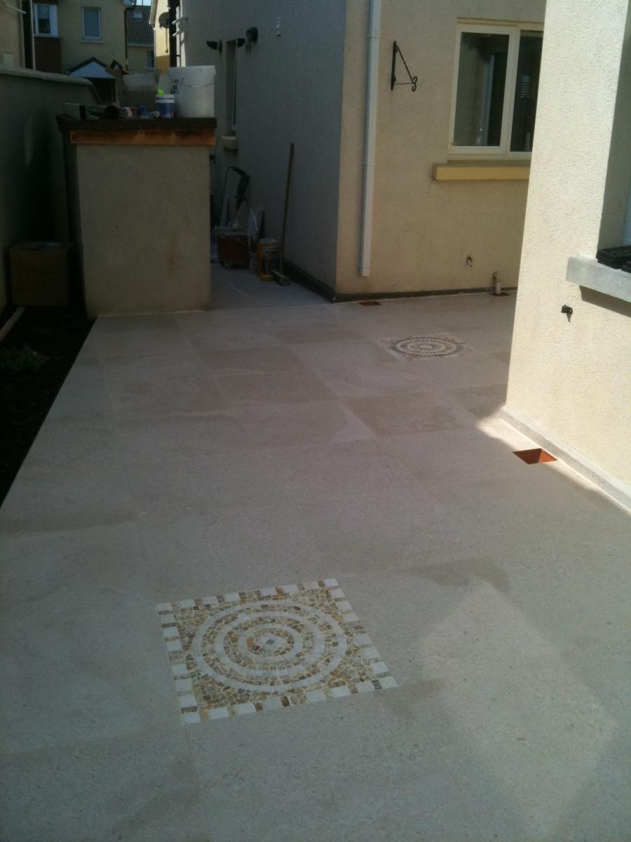 Limestone 60x60 patio