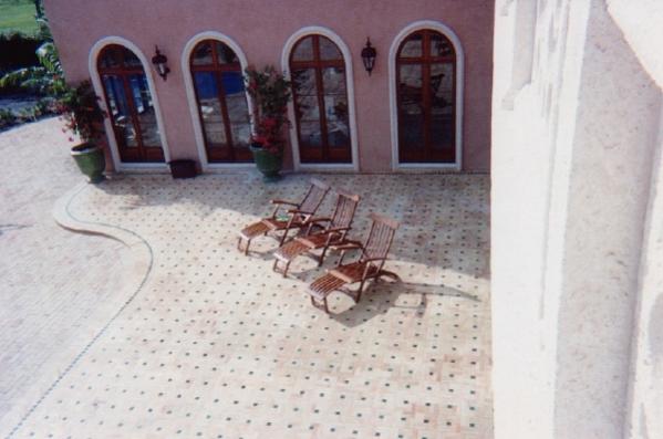 moroccan patio