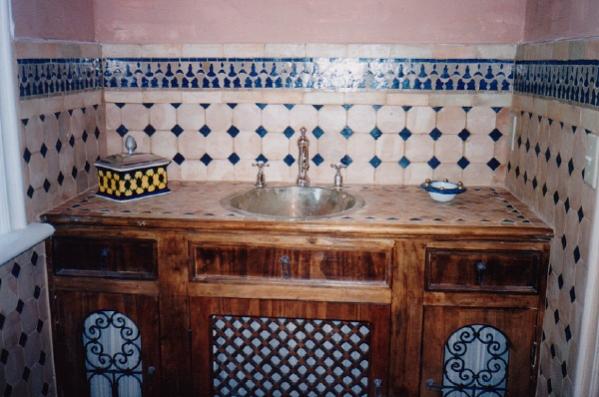 moroccan vanity2