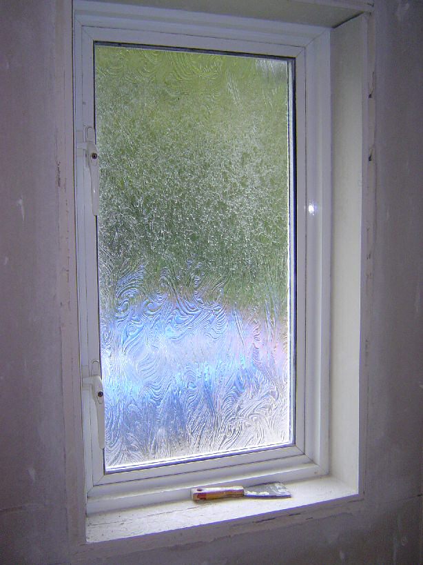 NW window with plasterboard  reveals