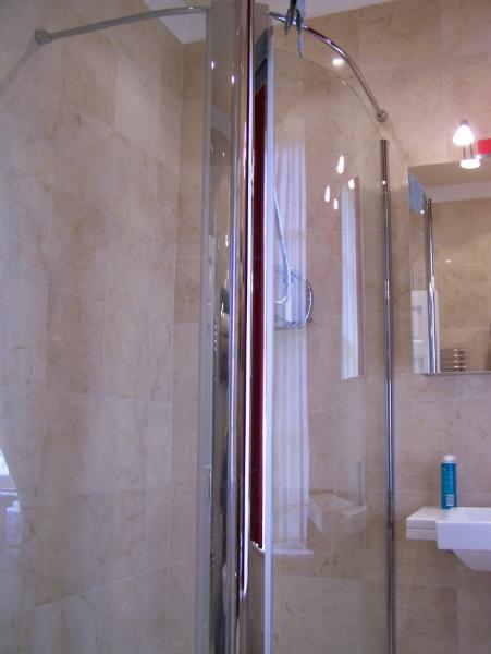 shower enclosure