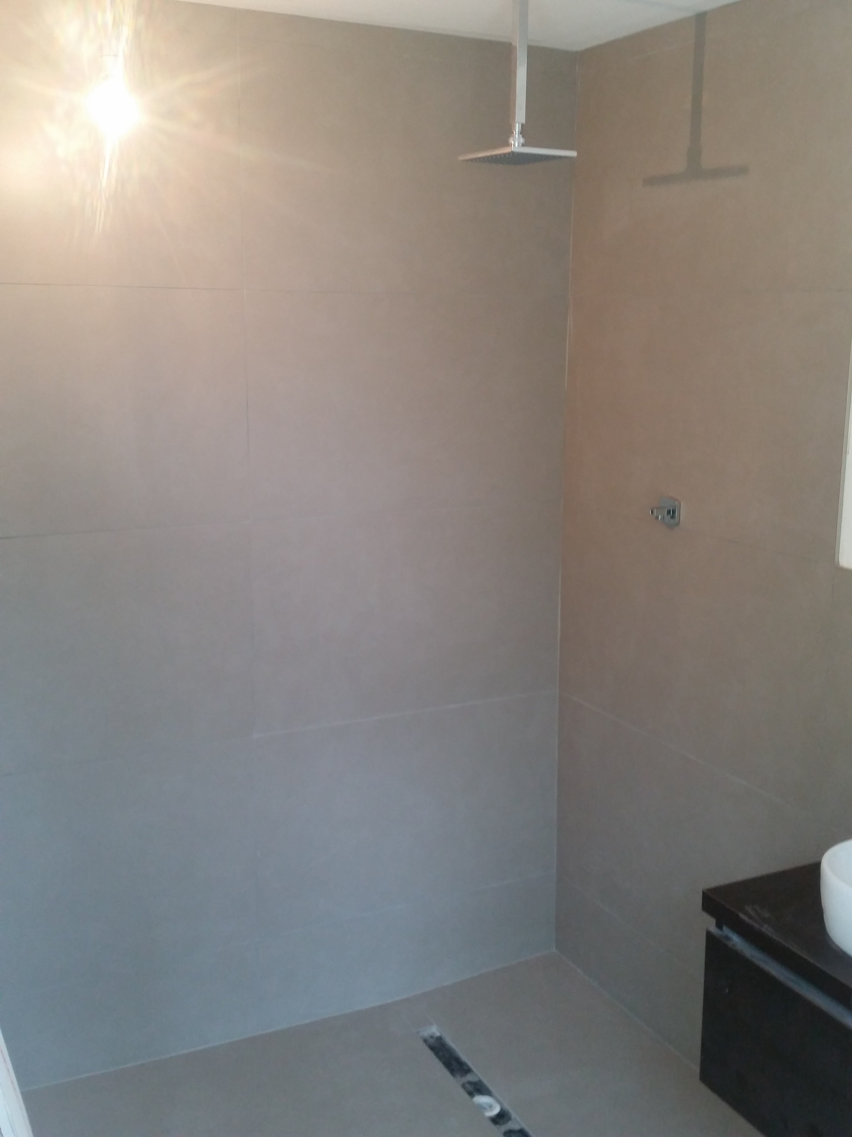 Shower ensuite