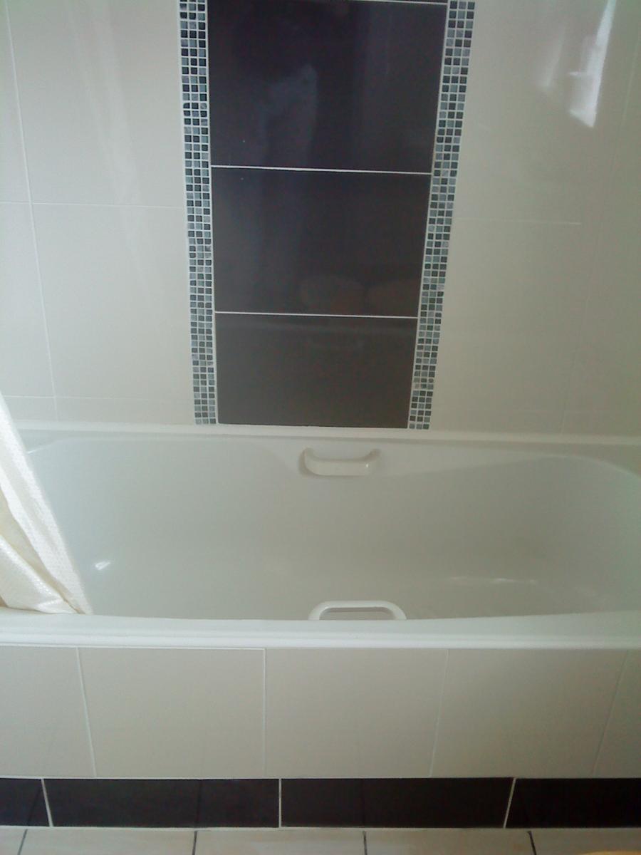 tiled bath panel