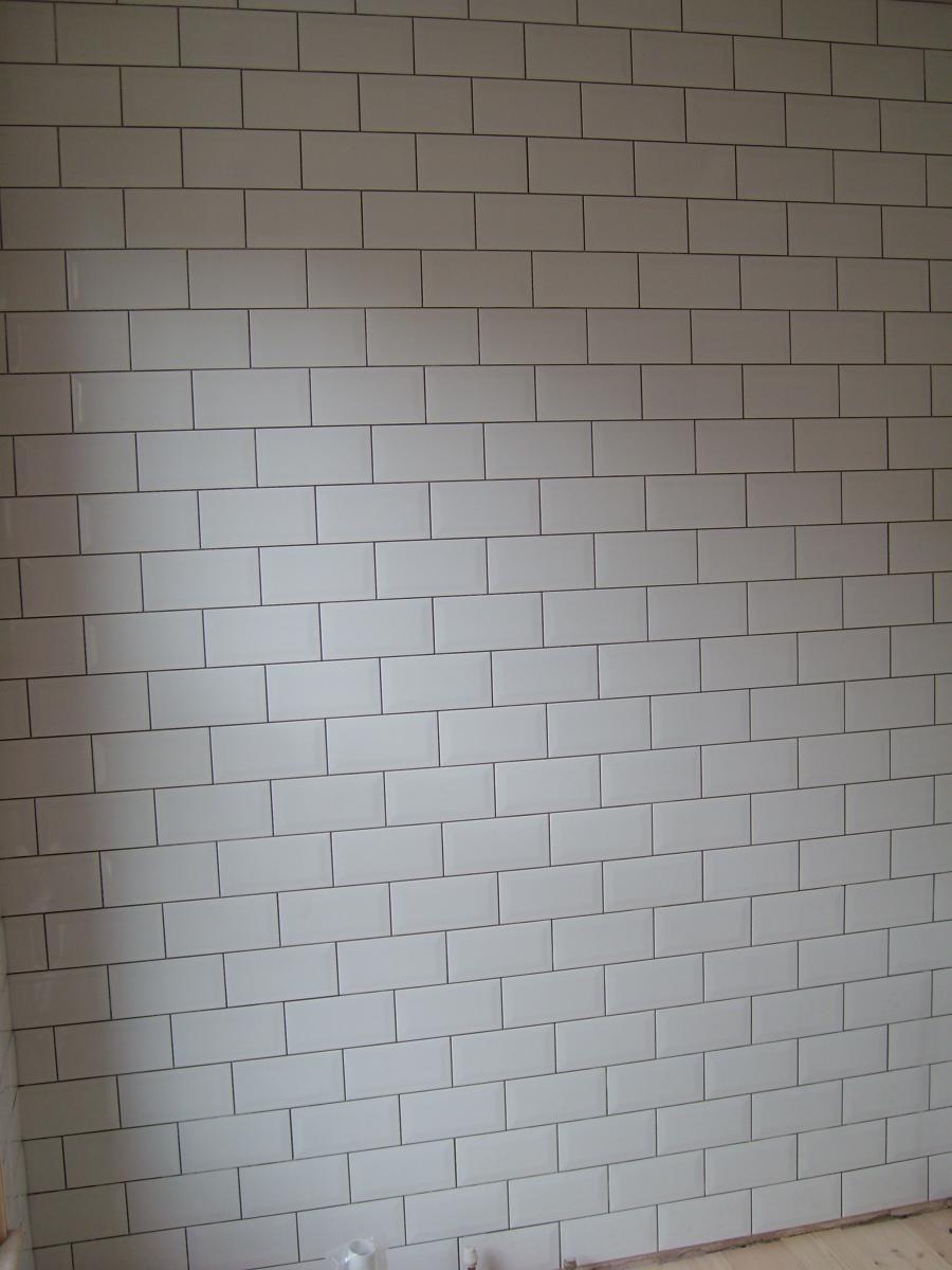 Wall Tiling in Whitstable.
200 x 100 Metro Tiles.Brick Bond.