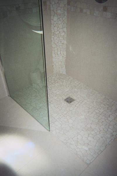 Wetroom - Polished porcelain & stone mosaic